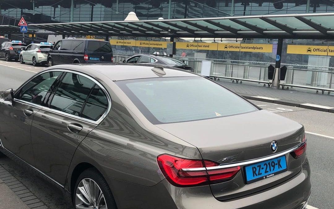 Today we have a VIP pickup! #amsterdam #businesstraveller  #schiphol #carservice...
